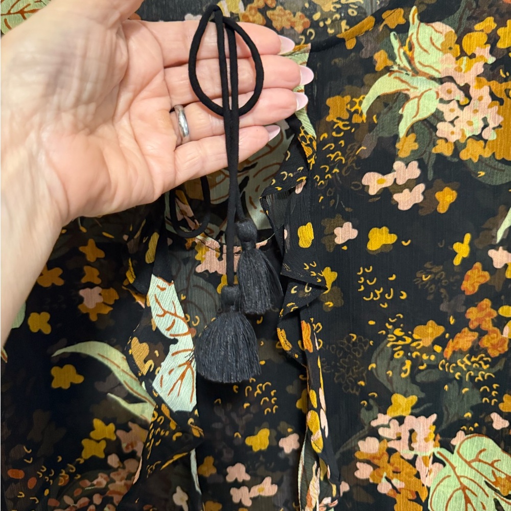 NWT- Anthropologie -PLENTY, sheer printed Kappa, black motif, Floral Blouse. M - Picture 5 of 8